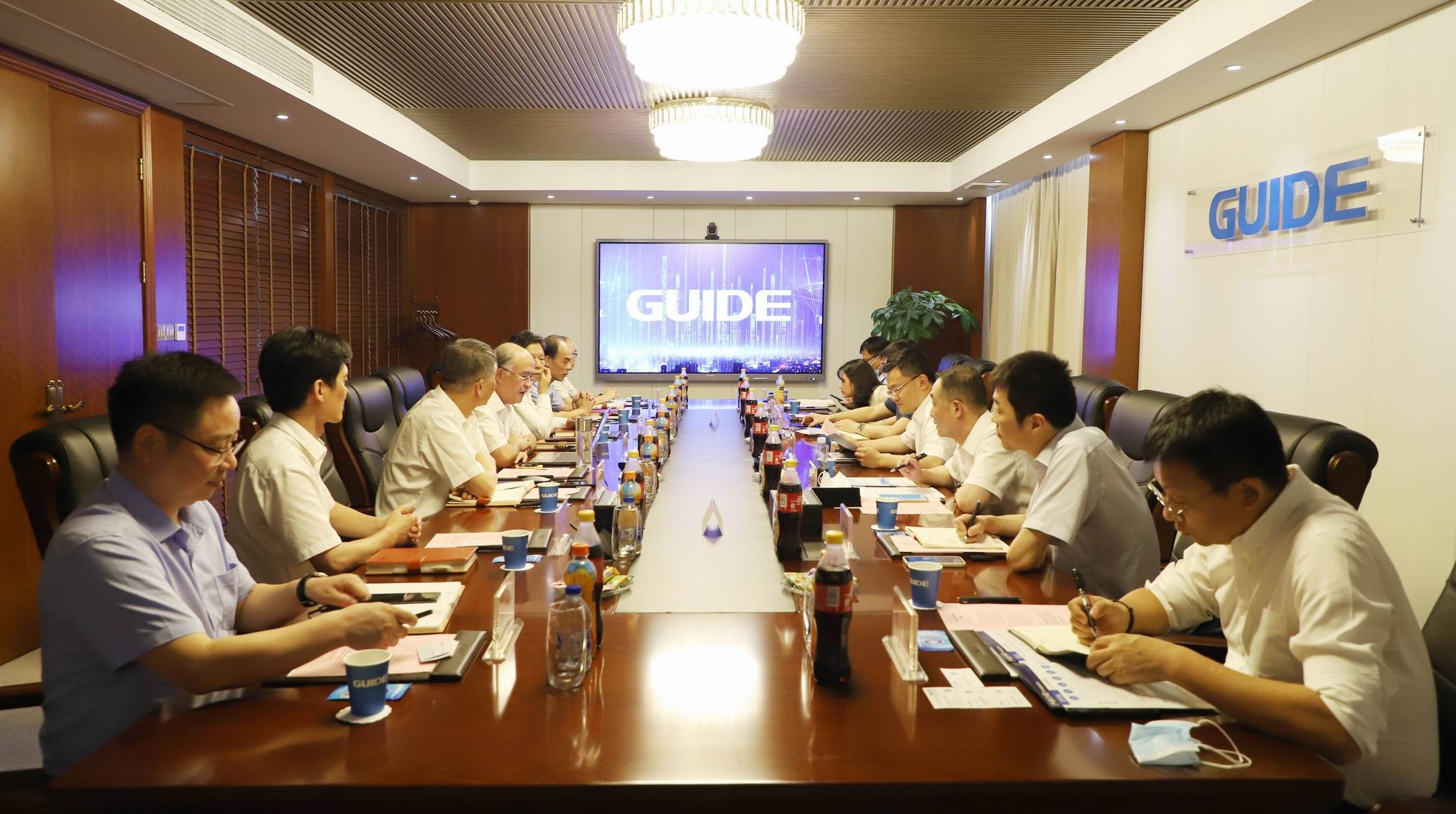 2121�Ƿ���(�й���)�����ٷ���վ